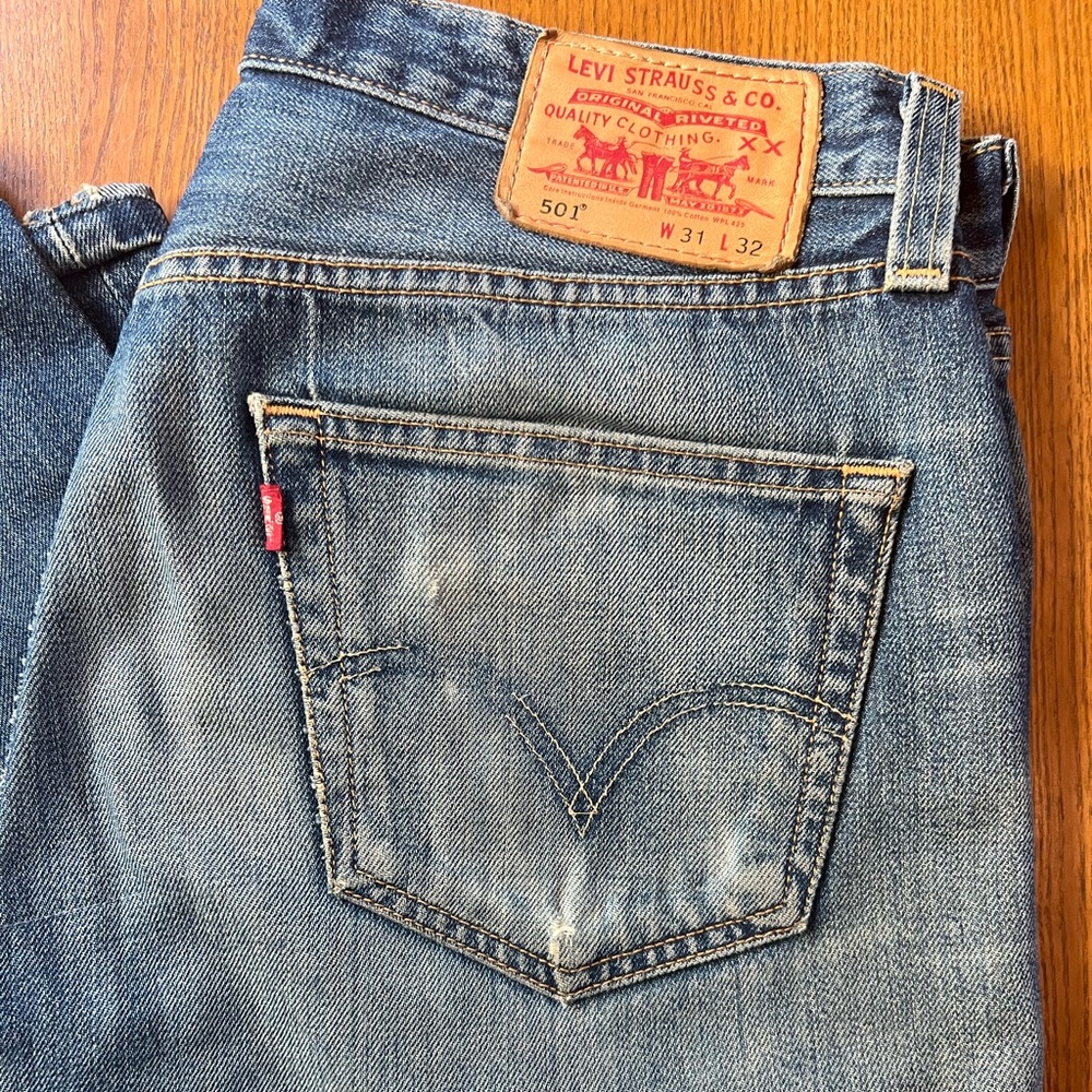Late 90s Mens distressed Vintage 501 Levis Denim 31W 32L